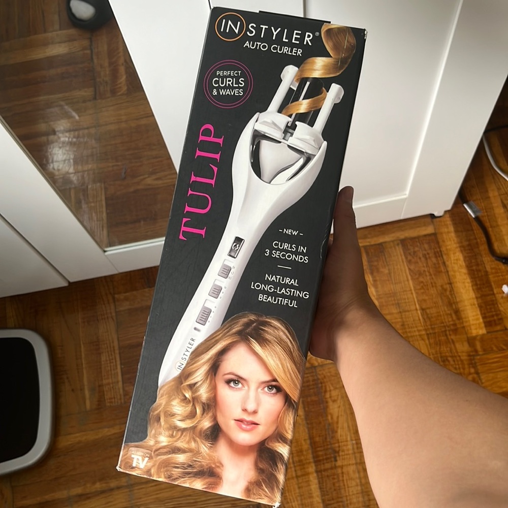 InStyler Auto Curler Tulip brand new never used